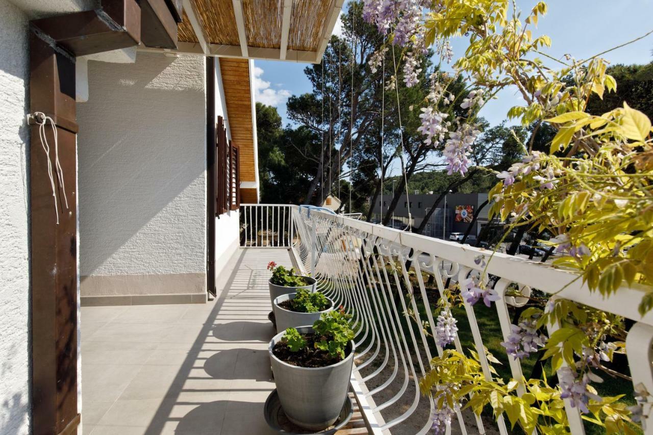 Apartment & Rooms Nugal Makarska Exterior photo